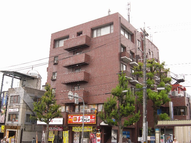 北野⽩梅町駅 徒歩2分！駅至近で視認性良好◎スケルトン物件